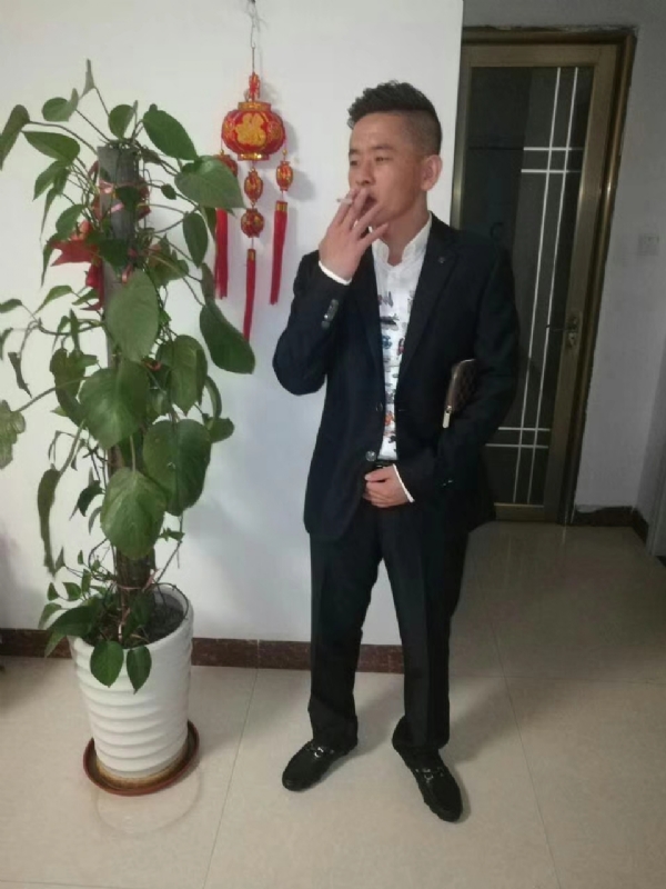 男人三十而立的第二张照片--漳州相亲服务中心