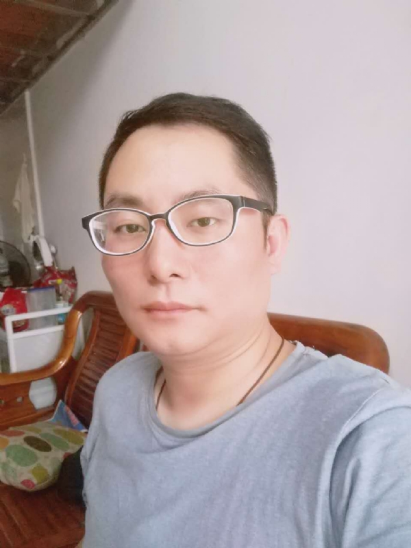 流星的尾巴的第一张照片--漳州相亲服务中心