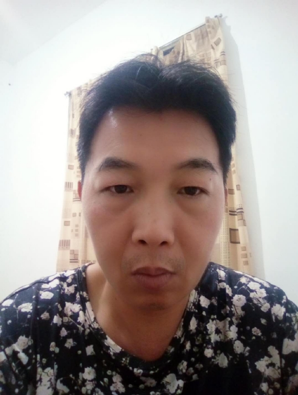 繁华哀伤的第一张照片--漳州相亲服务中心