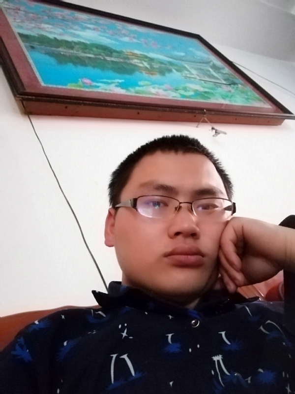 90男孩的第一张照片--漳州相亲服务中心