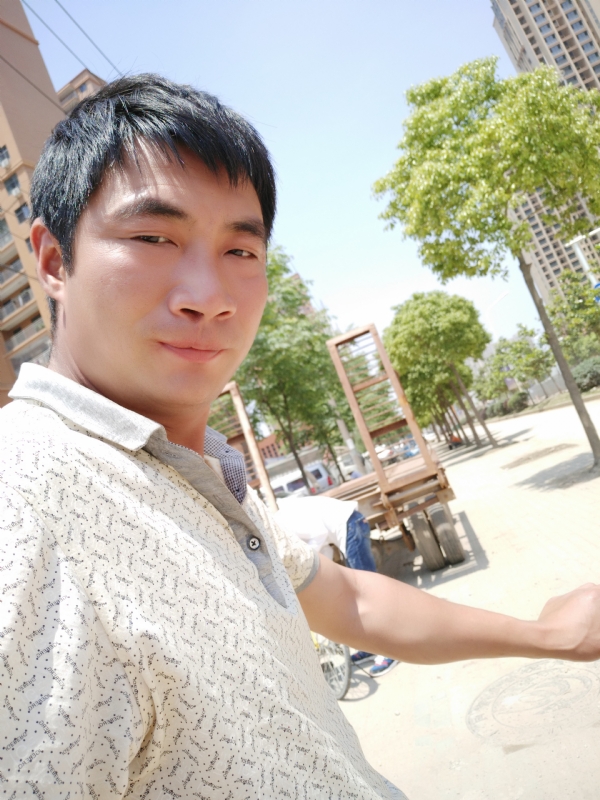 勇哥的第一张照片--漳州相亲服务中心