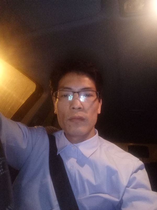 爱也要以诚相待的第三张照片--漳州相亲服务中心