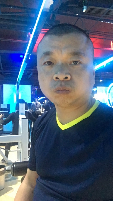 奋斗的第一张照片--漳州相亲服务中心