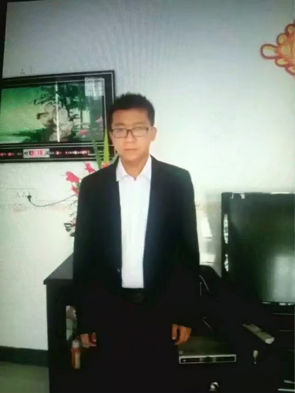 依然疼痛的第一张照片--漳州相亲服务中心