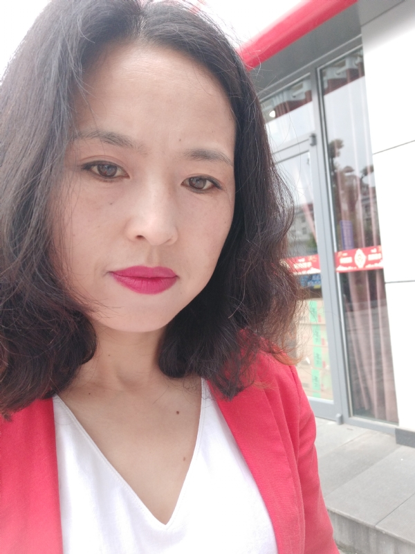 枫叶飘零的第一张照片--漳州相亲服务中心