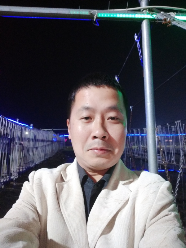 阿峰的第一张照片--漳州相亲服务中心
