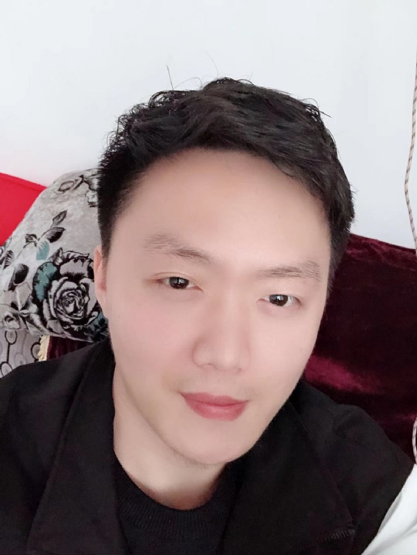 执迷的鲸鱼的第一张照片--漳州相亲服务中心