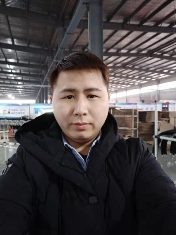 刀锋的第一张照片--漳州相亲服务中心