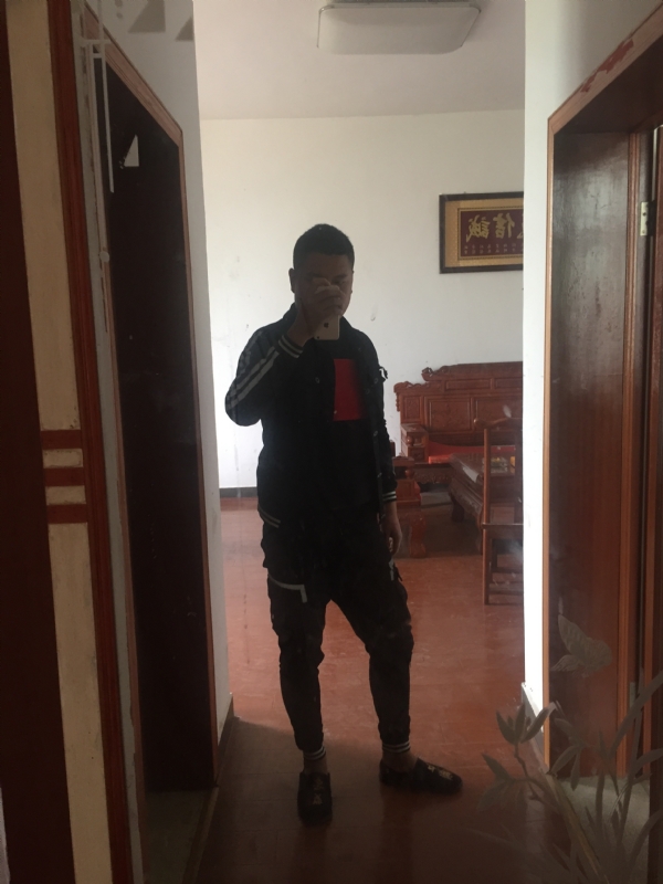MC无所畏惧的第一张照片--漳州相亲服务中心