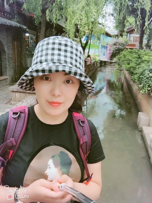 乐妞的第三张照片--漳州相亲服务中心