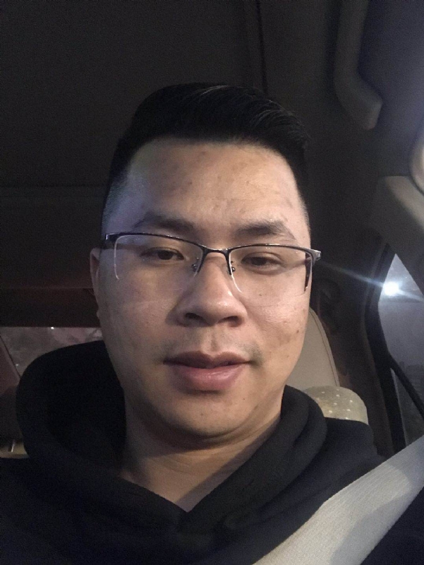 心飞扬的第一张照片--漳州相亲服务中心