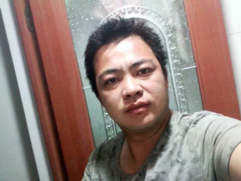 往事随风的第一张照片--漳州相亲服务中心