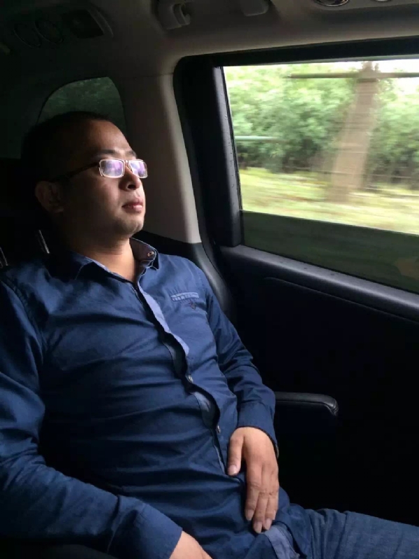世界那么大的第三张照片--漳州相亲服务中心