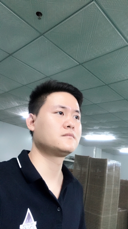 伟的第一张照片--漳州相亲服务中心