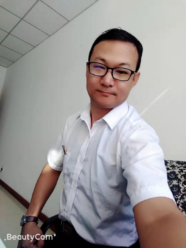 小飞的第一张照片--漳州相亲服务中心