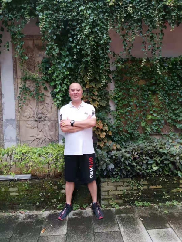 李国伟的第五张照片--漳州相亲服务中心