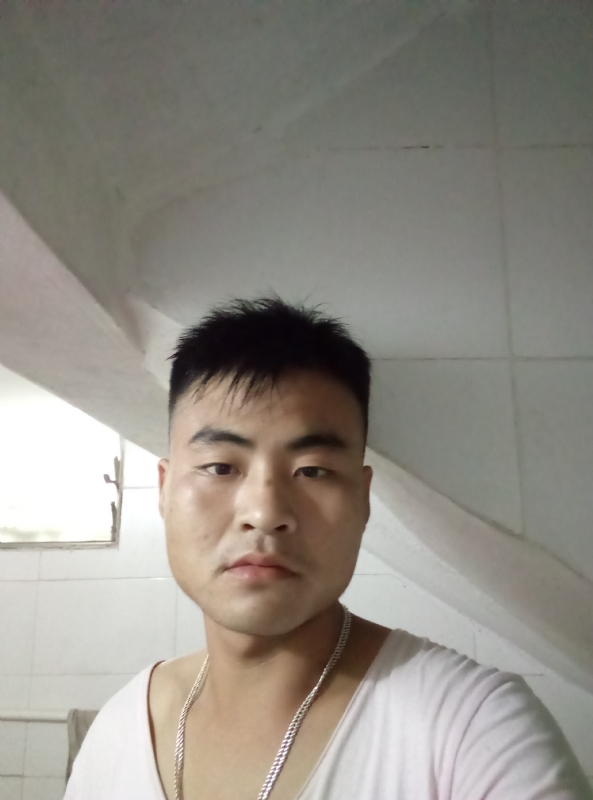 落叶知秋的第一张照片--漳州相亲服务中心