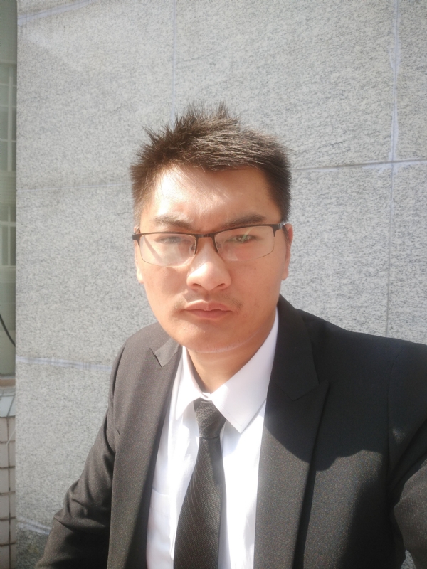 孤独的人的第一张照片--漳州相亲服务中心