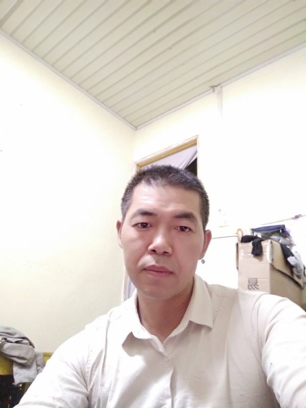 为伊消得人憔悴的第一张照片--漳州相亲服务中心