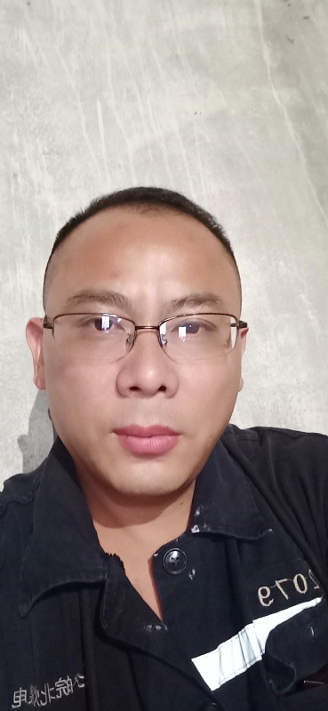 知足常乐的第一张照片--漳州相亲服务中心