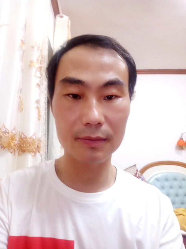 光明的第一张照片--漳州相亲服务中心