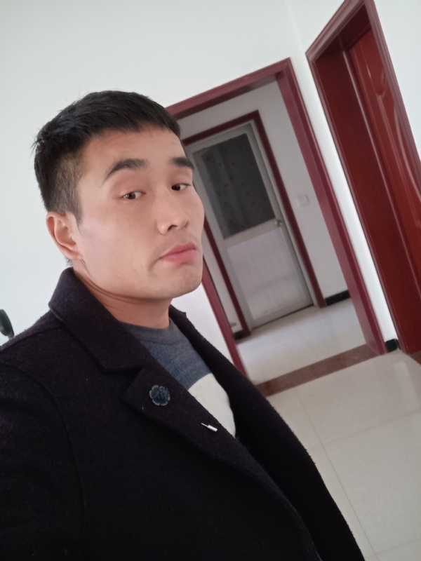 醒醒吧兄弟的第一张照片--漳州相亲服务中心