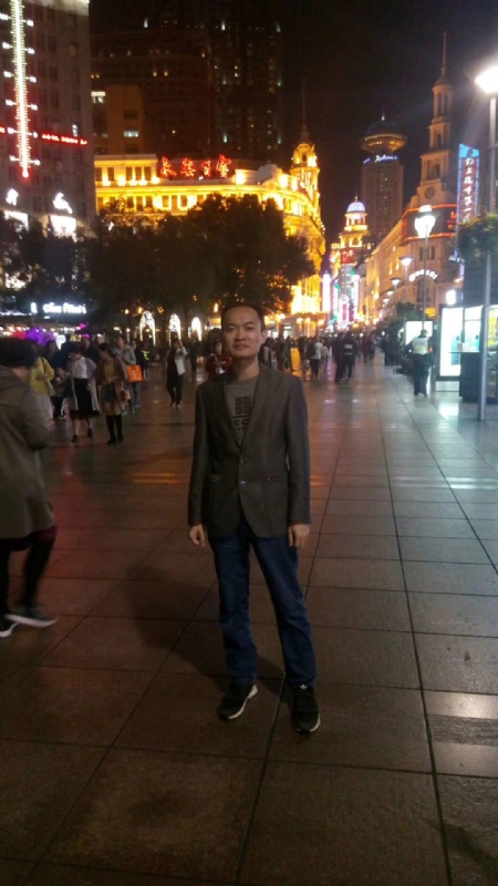 水池养鱼的第一张照片--漳州相亲服务中心