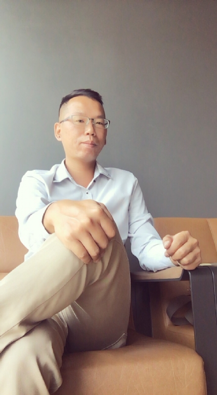 LI的第一张照片--漳州相亲服务中心