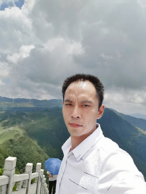 LXZ的第一张照片--漳州相亲服务中心