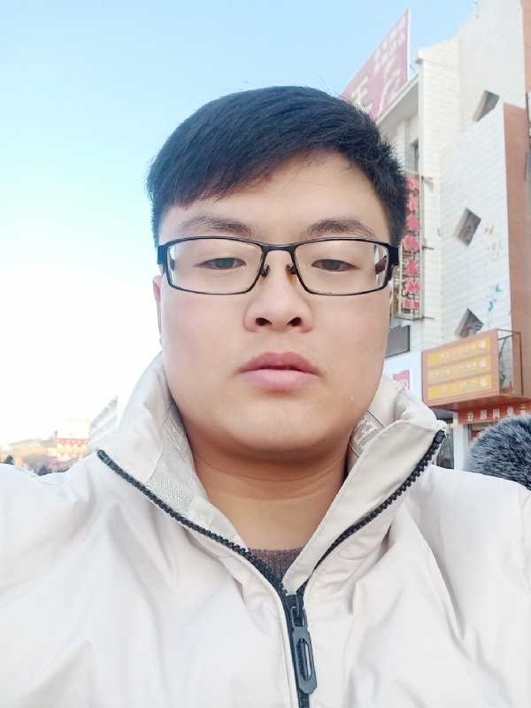 执子之手与子偕老的第一张照片--漳州相亲服务中心