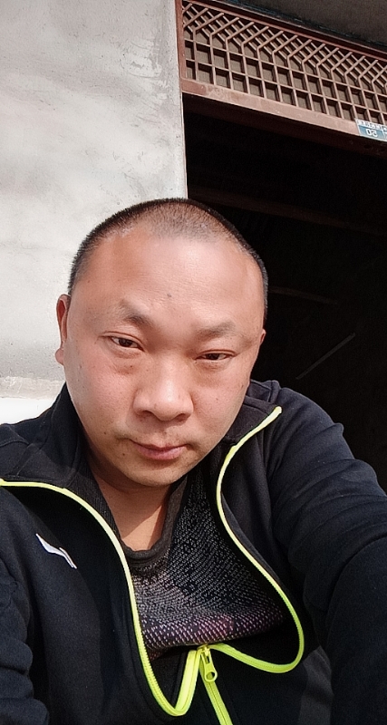 马克的第一张照片--漳州相亲服务中心