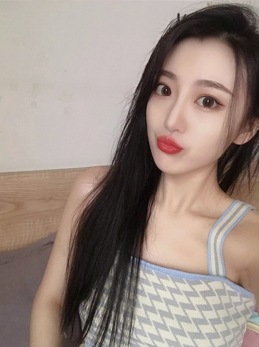 倩倩的第一张照片--漳州相亲服务中心