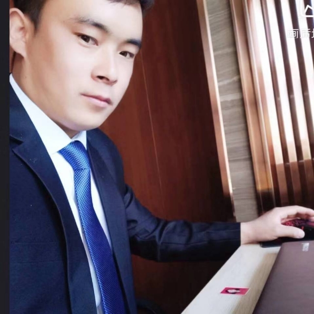 会哭的幸福的第一张照片--漳州相亲服务中心