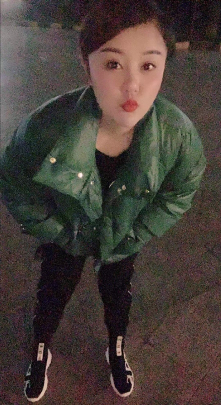 杨乔依的第一张照片--漳州相亲服务中心