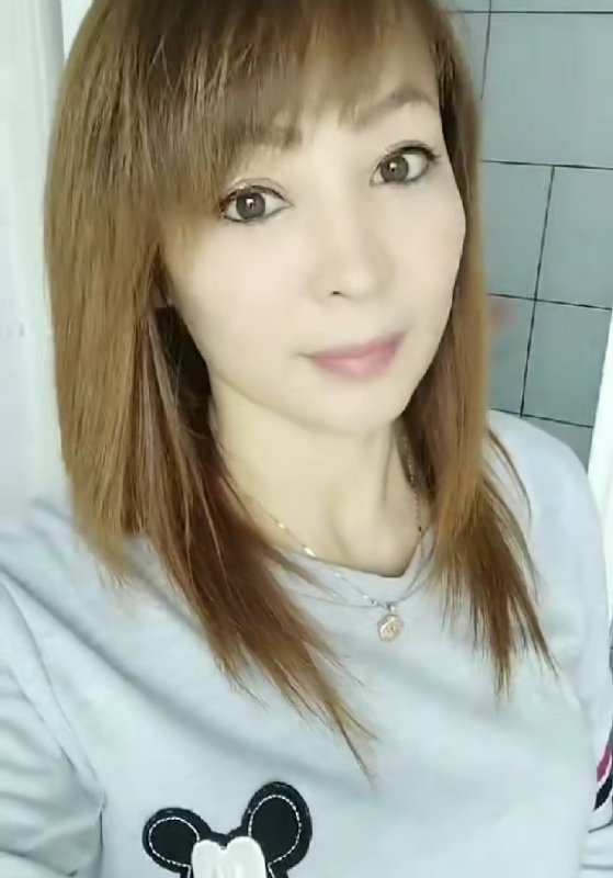 魅力白玲的第一张照片--漳州相亲服务中心