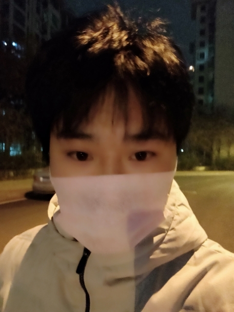 偏丶执的第一张照片--漳州相亲服务中心