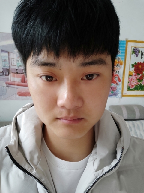 偏丶执的第二张照片--漳州相亲服务中心