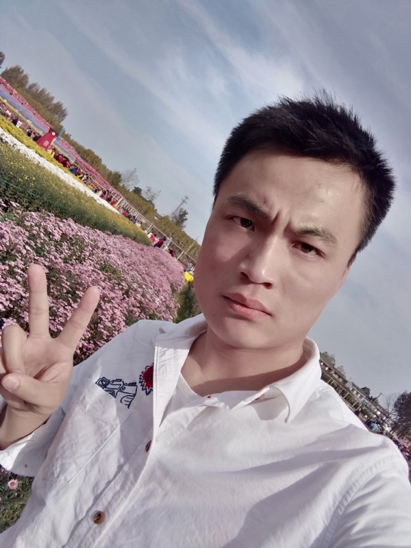 心碎无痕的第二张照片--漳州相亲服务中心