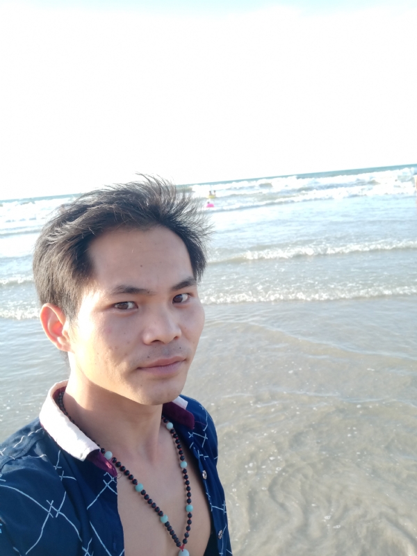 爱已欠费的第一张照片--漳州相亲服务中心
