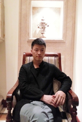 制片人杨亚林的第一张照片--漳州相亲服务中心
