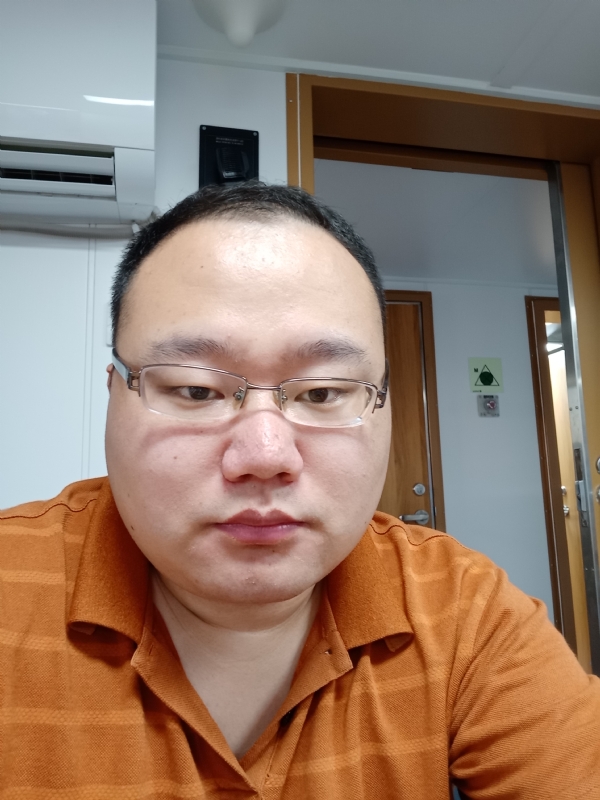 努力爱一次的第一张照片--漳州相亲服务中心