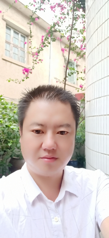 陈欢翔的第一张照片--漳州相亲服务中心