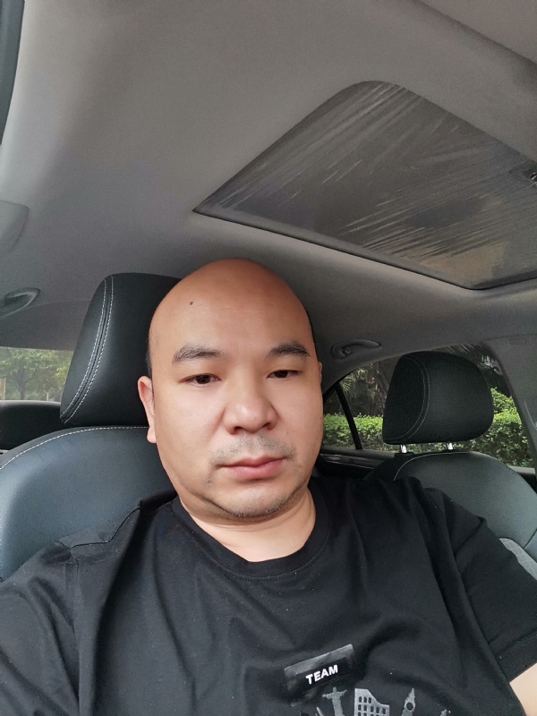 爷们已经老了的第一张照片--漳州相亲服务中心
