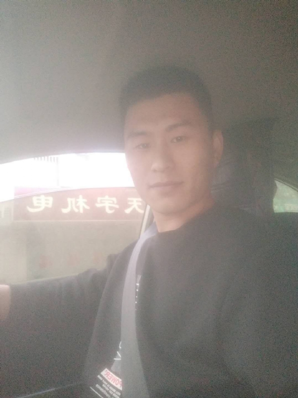 老鼠爱上猫的第一张照片--漳州相亲服务中心