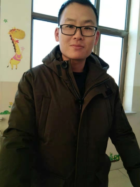 品上男人的第一张照片--漳州相亲服务中心