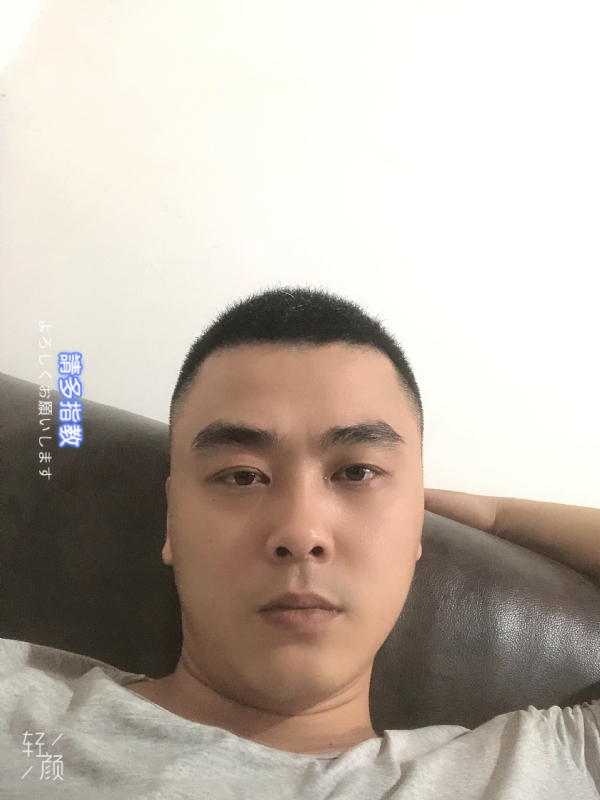 草根的第一张照片--漳州相亲服务中心