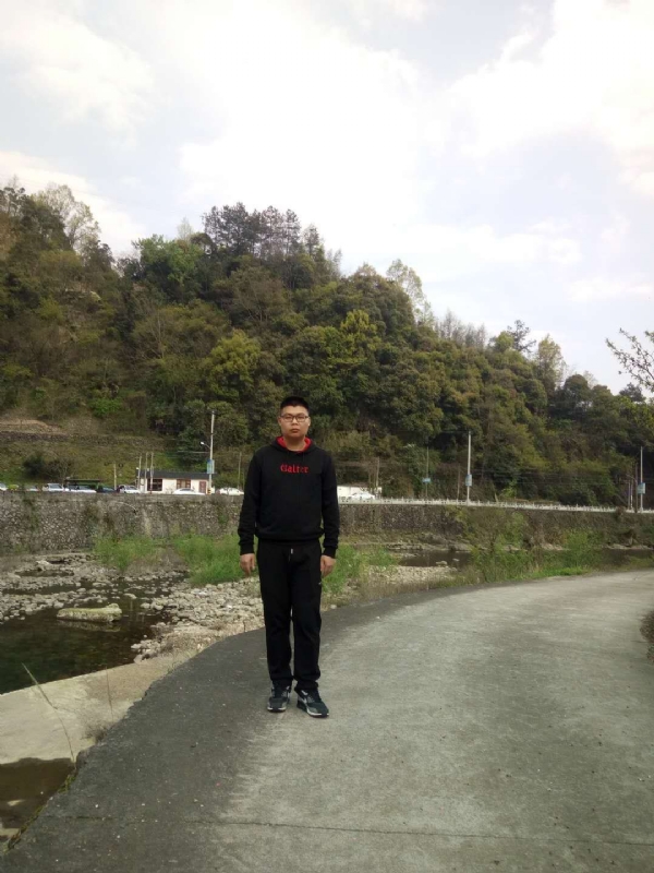 等着上钩的鱼的第一张照片--漳州相亲服务中心
