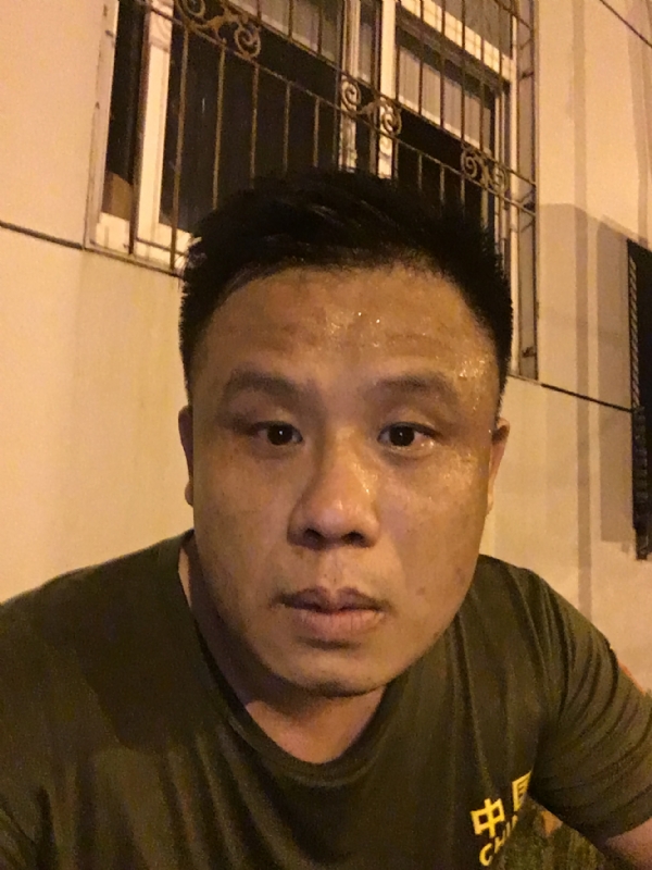 James2020的第一张照片--漳州相亲服务中心