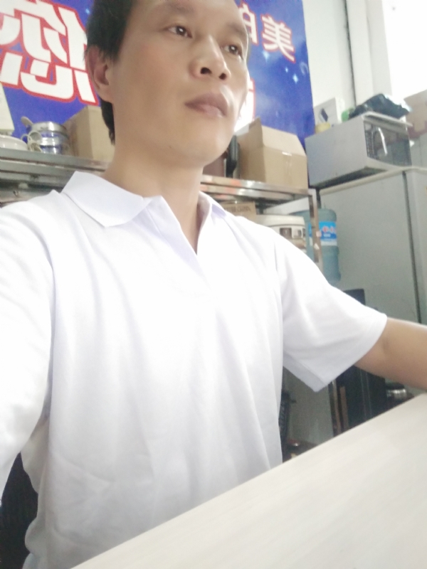 深蓝色的海的第一张照片--漳州相亲服务中心