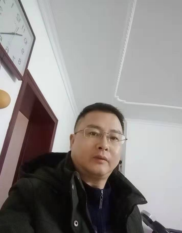 想牵你的手的第一张照片--漳州相亲服务中心